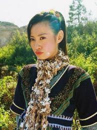 李敏妍资料,才华横溢的演艺新星，多面发展的艺术人生